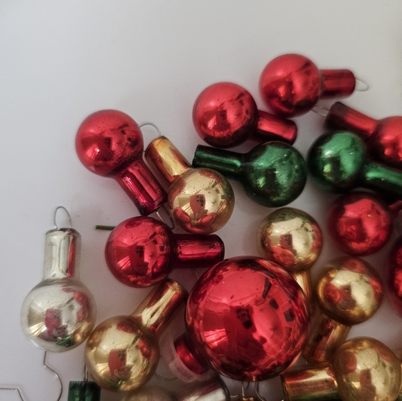 Vintage Miniature mercury glass Christmas balls Mixture Red Green Blue Gold - Picture 7 of 7